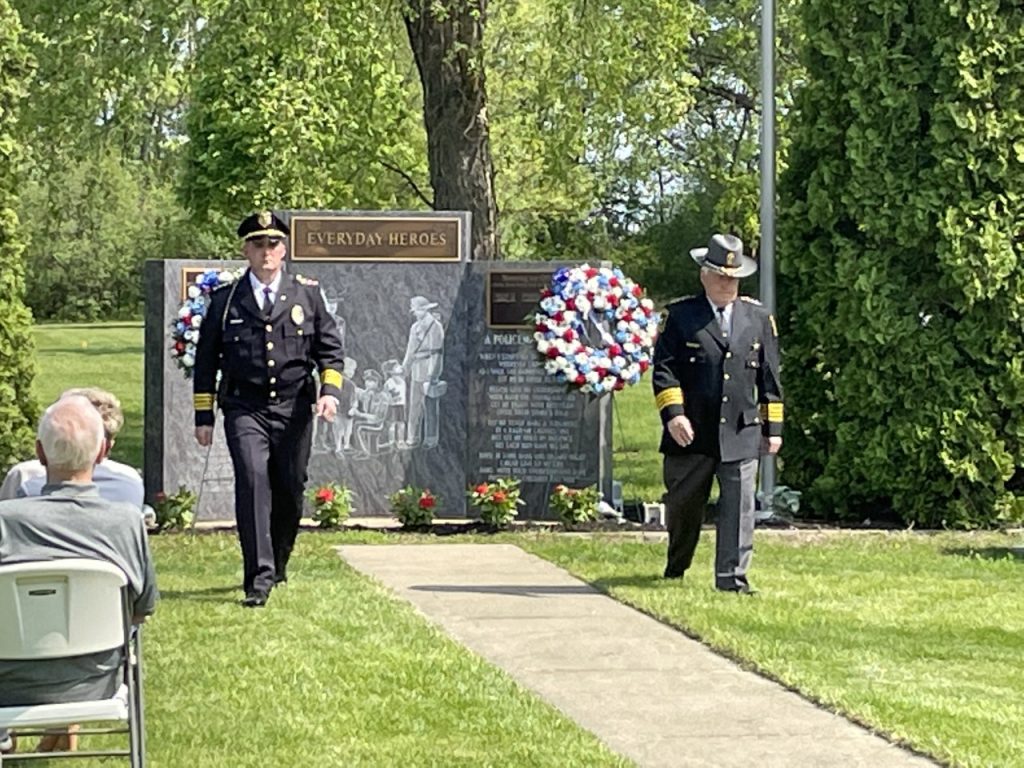 Annual Police Memorial Service Honors Those who Lost their Lives in ...